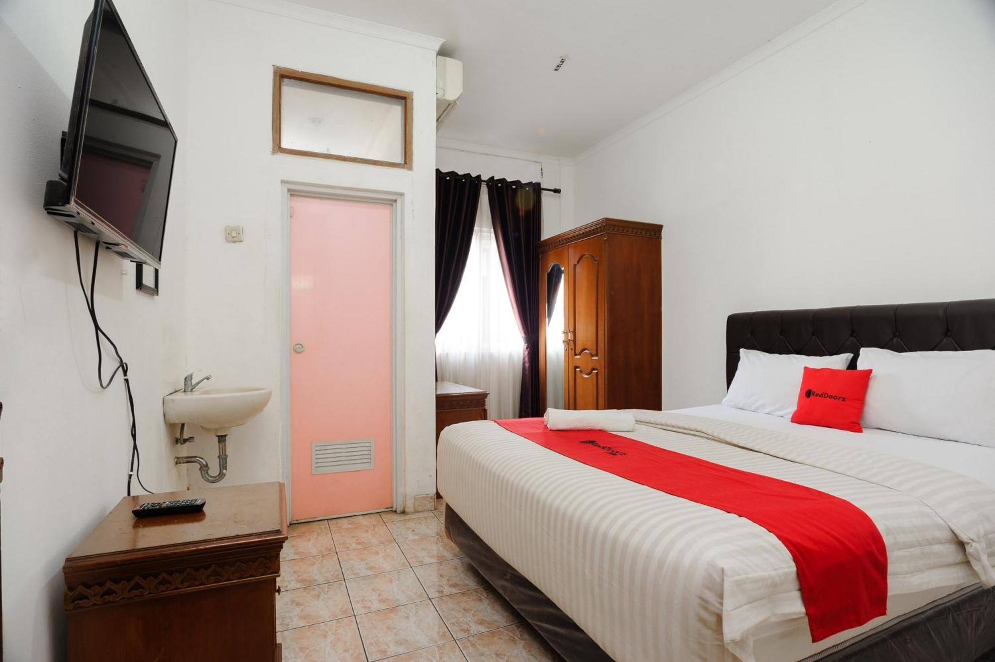 Reddoorz Syariah Near Aeon Mall Tanjung Barat Jakarta Exteriér fotografie