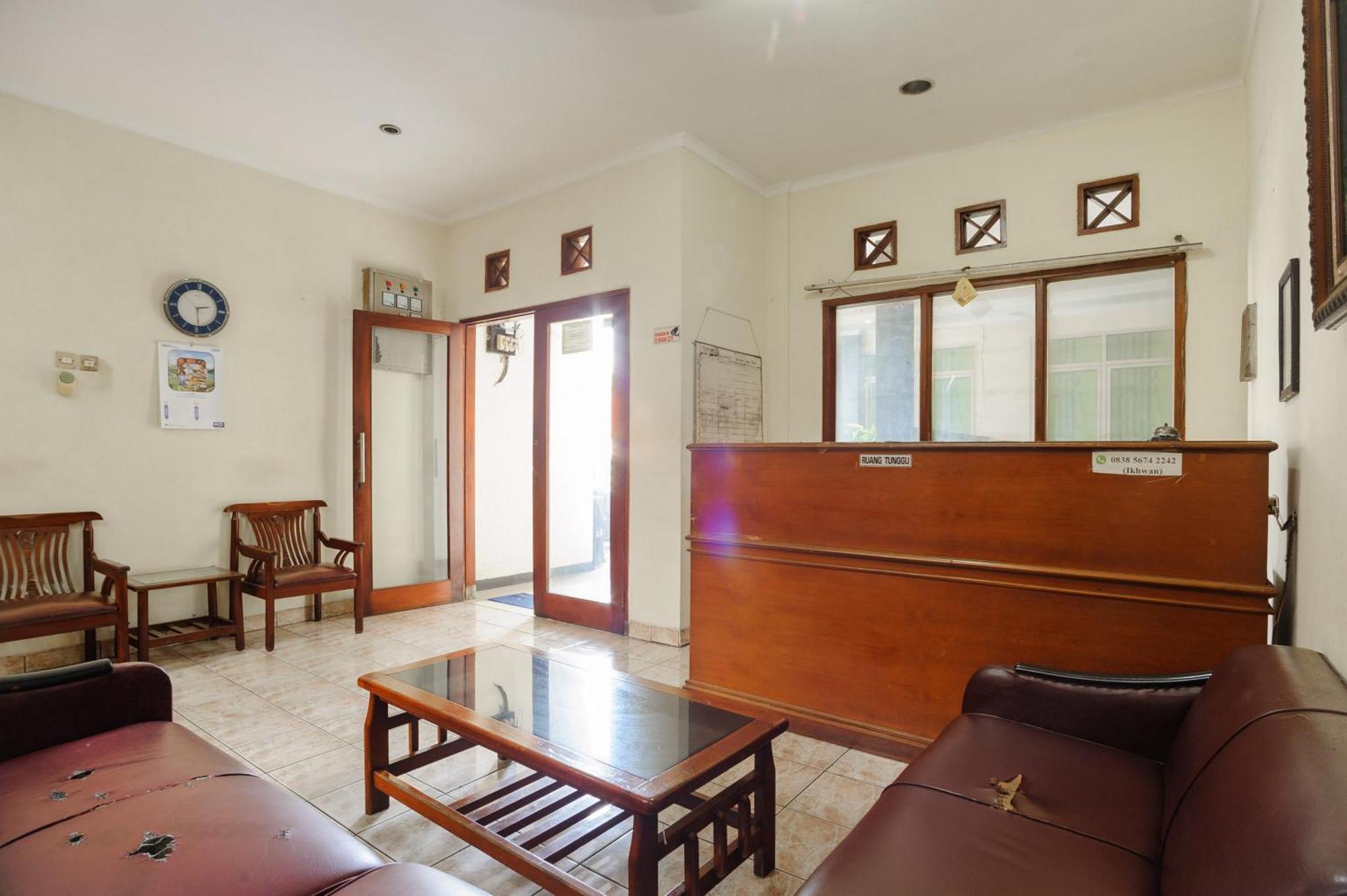 Reddoorz Syariah Near Aeon Mall Tanjung Barat Jakarta Exteriér fotografie