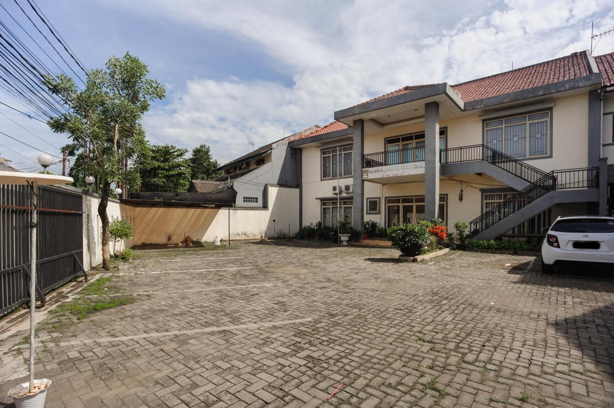 Reddoorz Syariah Near Aeon Mall Tanjung Barat Jakarta Exteriér fotografie